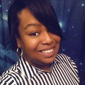 Meet your Posher, Jewella